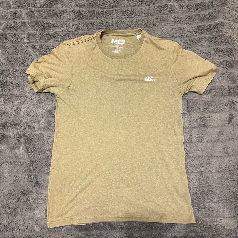 Adidas Men’s Activewear Shirt Size Medium M Used